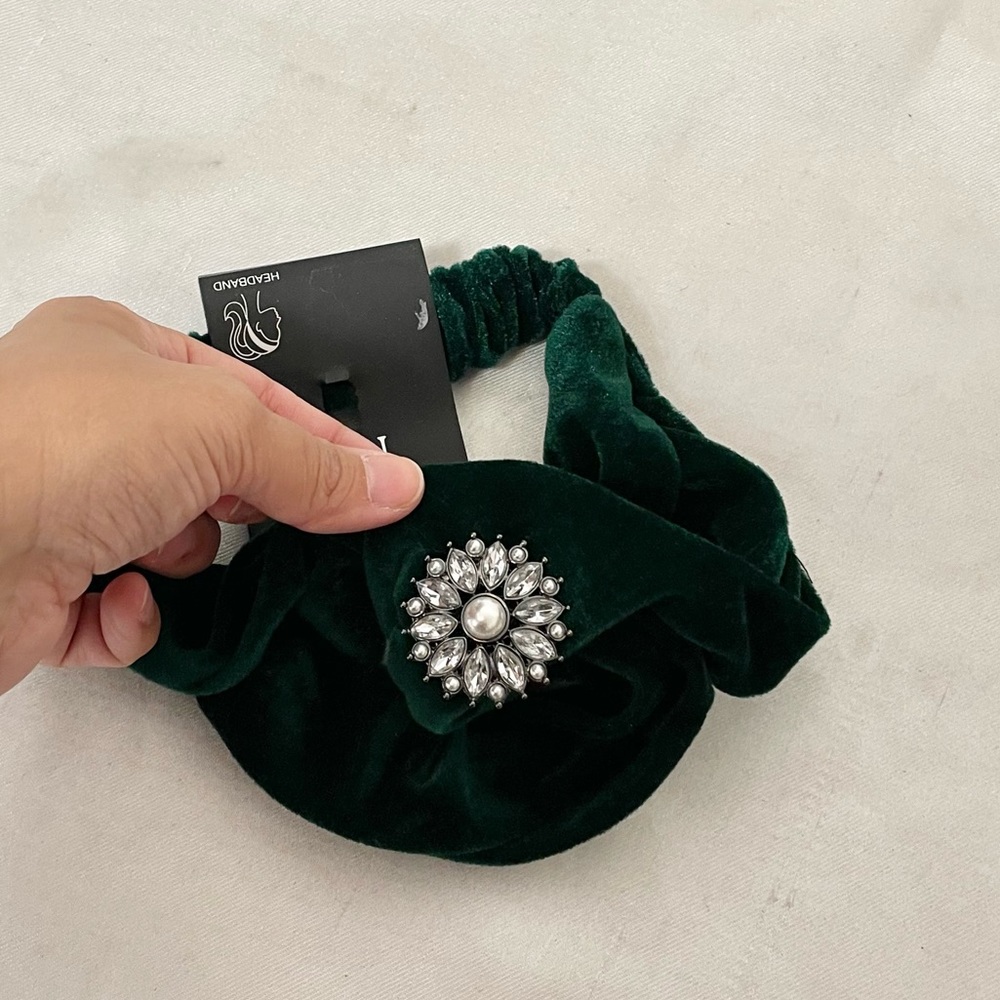 NEW Inc headband womens green velvet one size
